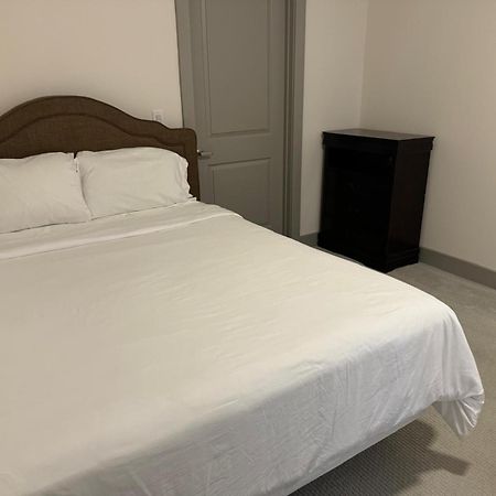 Resort-Style Apartments Near The Galleria ヒューストン エクステリア 写真