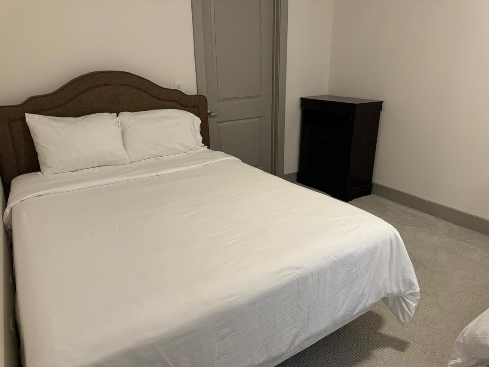 Resort-Style Apartments Near The Galleria ヒューストン エクステリア 写真