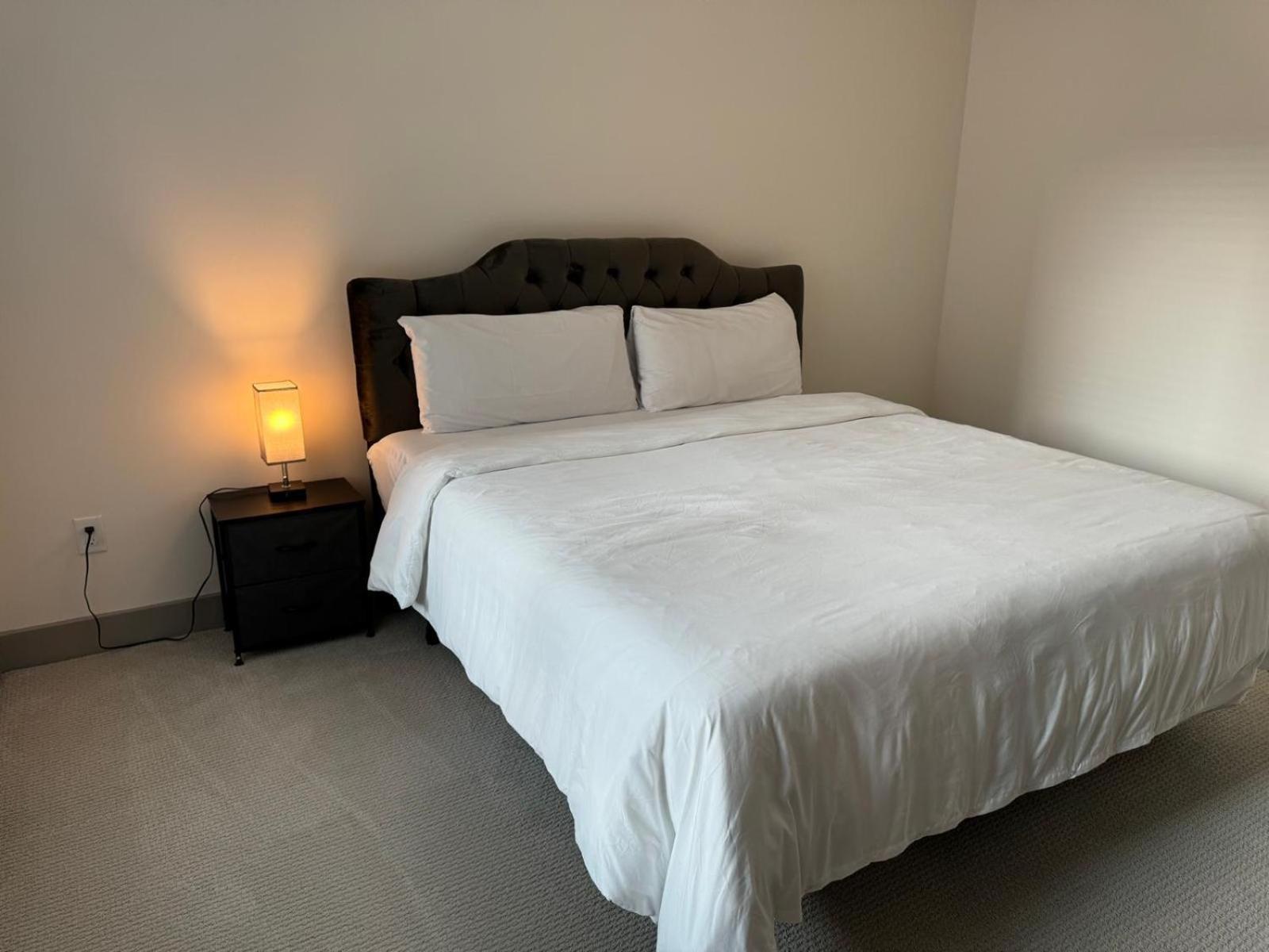 Resort-Style Apartments Near The Galleria ヒューストン エクステリア 写真
