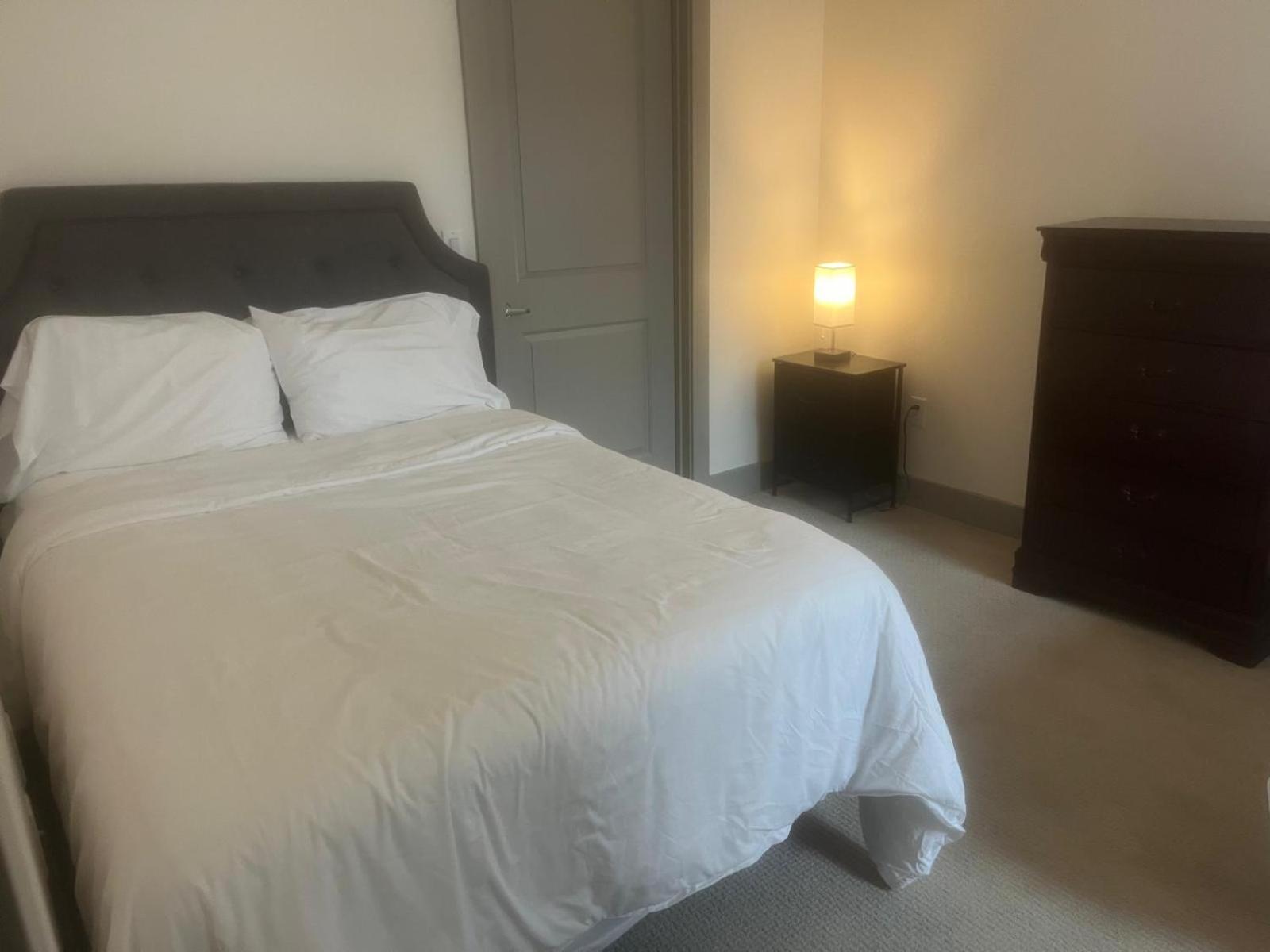 Resort-Style Apartments Near The Galleria ヒューストン エクステリア 写真